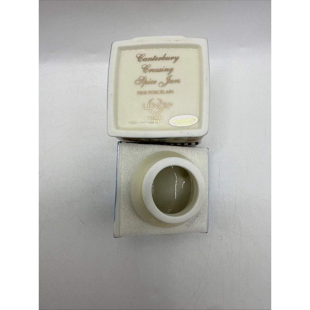 Lenox CANTERBURY CROSSING Spice Village Jar CLOVES No Chips